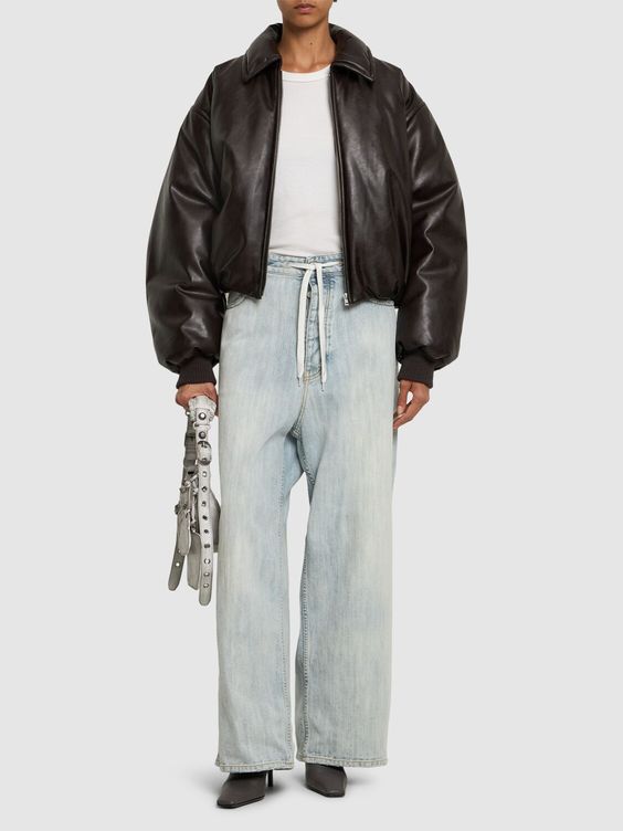 Skórzane kurtki: kreatywne połączenia i stylizacje!