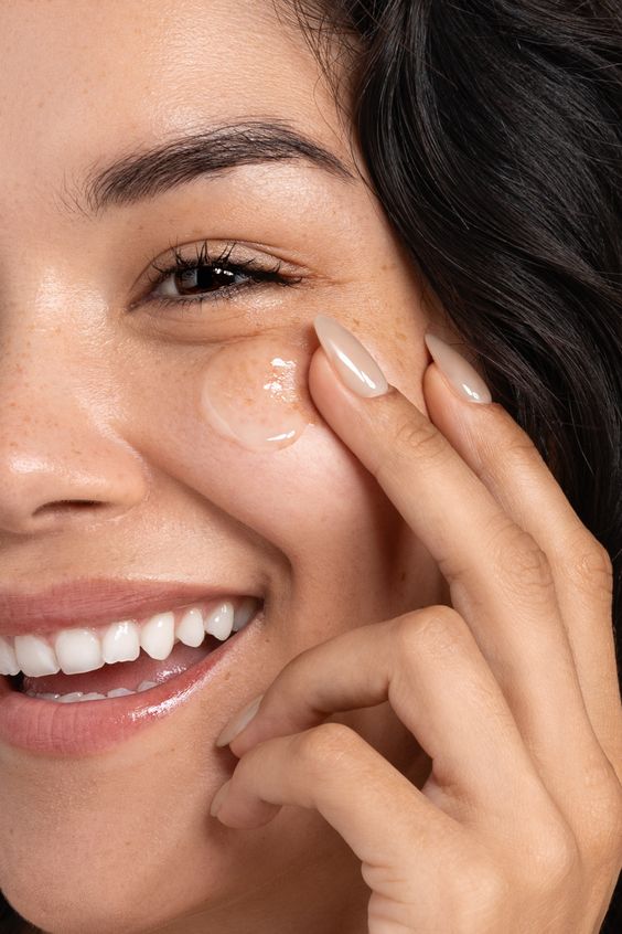 Odkryj magię witaminy C w serum do twarzy!