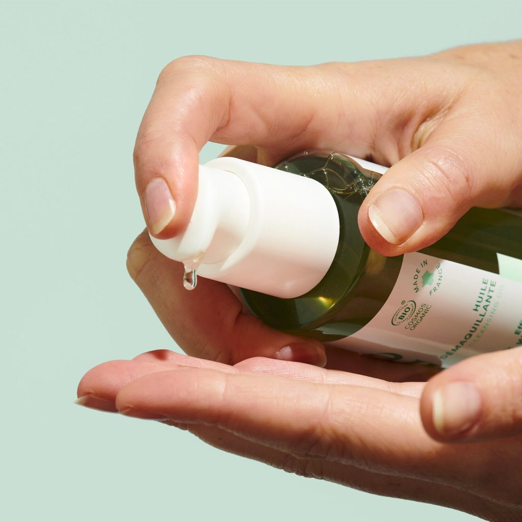 Jak Działa Olejek do Demakijażu?