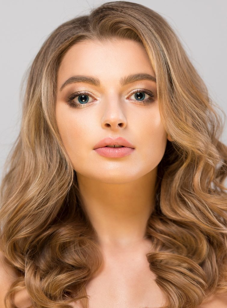 Loki na wałku: twój przewodnik do pięknych, trwałych i spektakularnych loków!