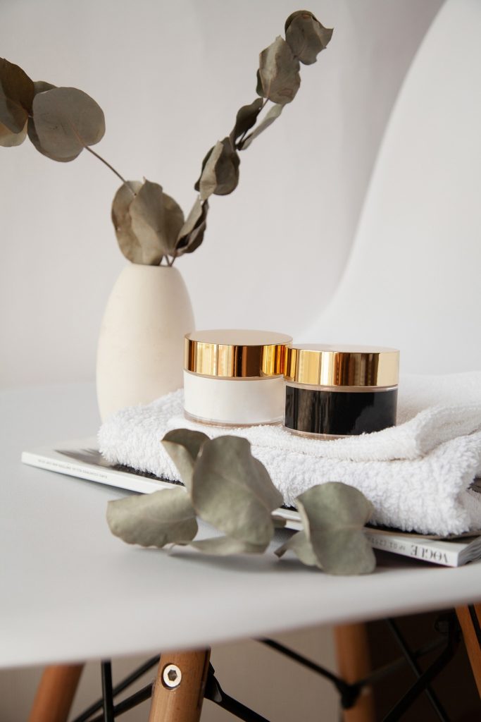 Odkryj Moc Viralowych Kosmetyków Charlotte Tilbury!